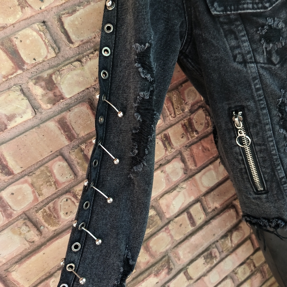 Signature8 Distressed Black Denim Jacket Silver Barbell Posts Jean 41" Chest - Picture 4 of 12